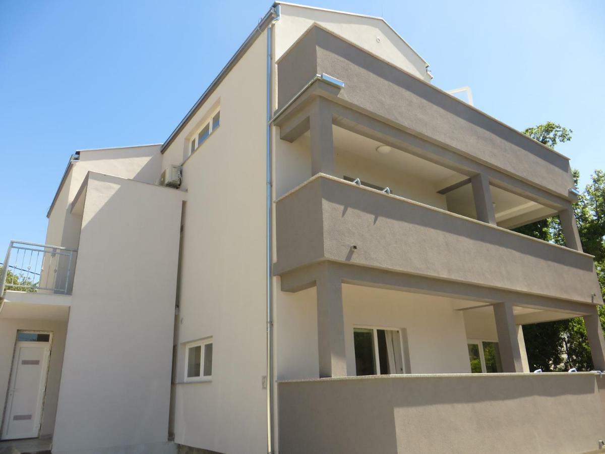 Luka Apartments Biograd Na Moru Exterior photo